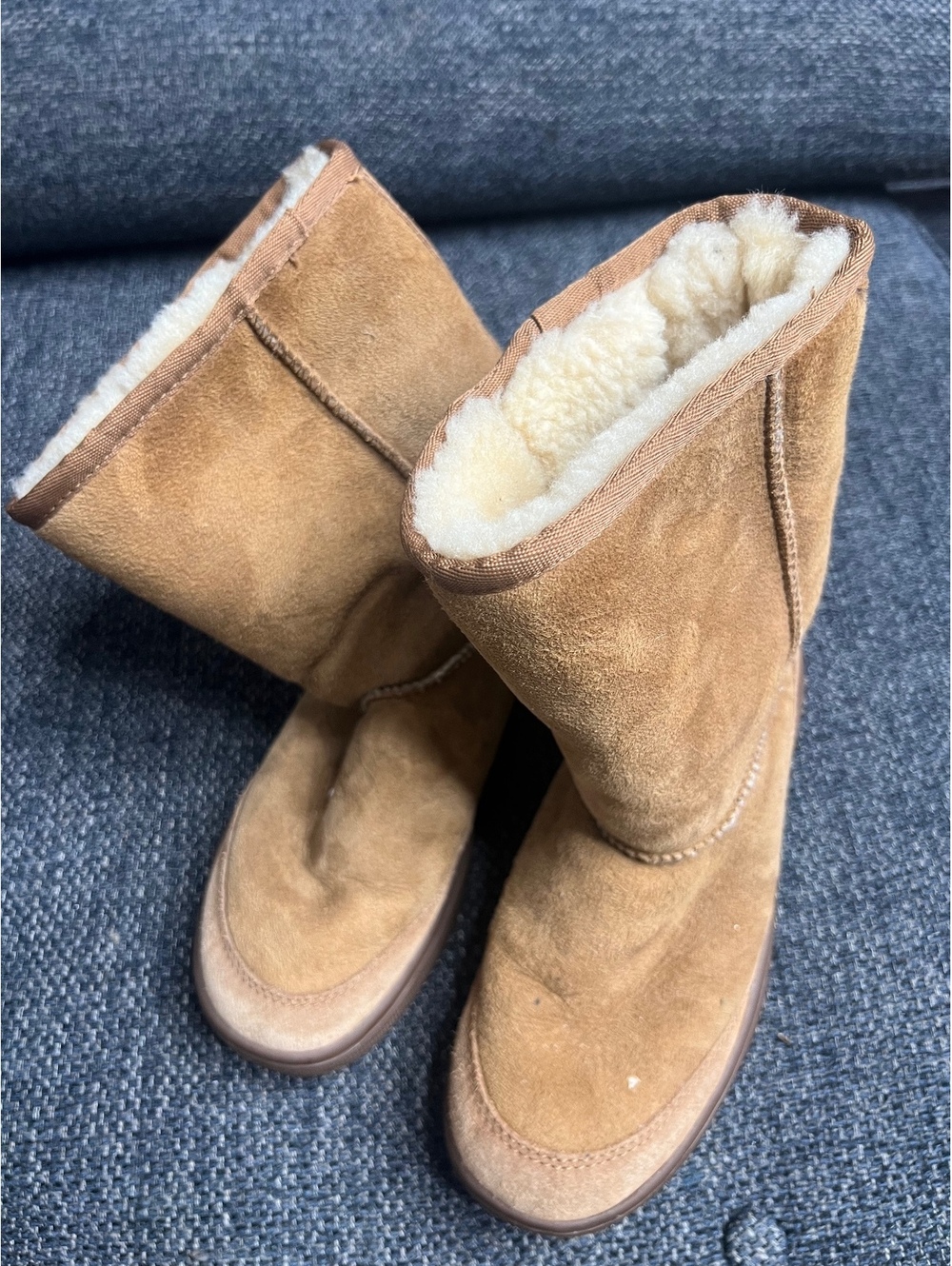 Vintage UGG size 7 classic short boots